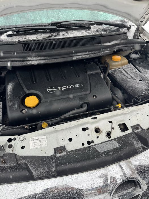 Продам Опель Зафіра Opel Zafira 2007 дизель 1,9