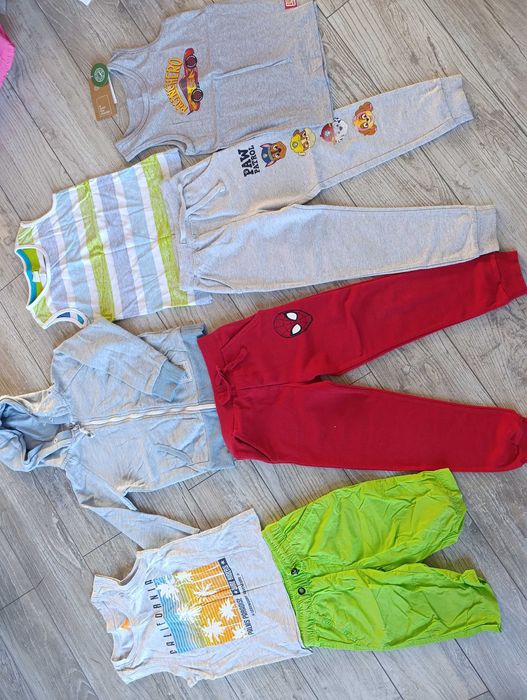 Paka zestaw ubrań 116 dla chłopca