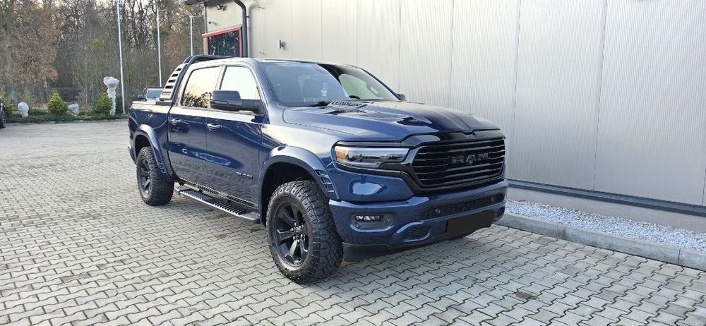 Dodge RAM Laramie 2024 Black 22 cale koła Lampy Full led Kredyt/Leasing