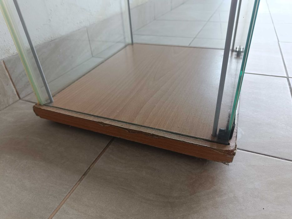 Witryna Gablota Ikea Detolf
