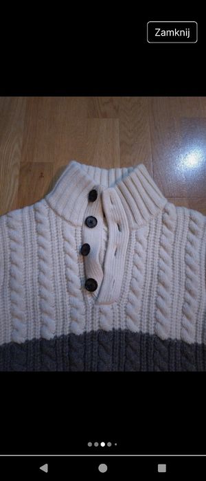 Gruby sweter z paskiem