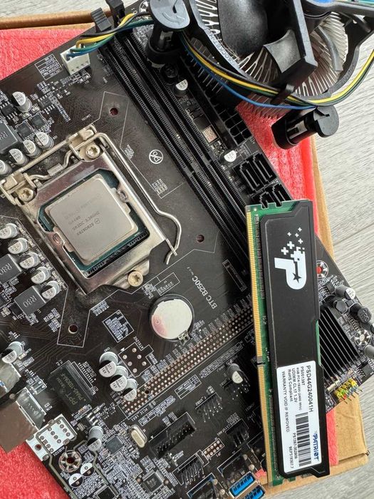 Материнська плата BTC B250C + процесор Intel G4400 3.30GHZ + оперативна пам'ять DDR4 4GB + кулер
