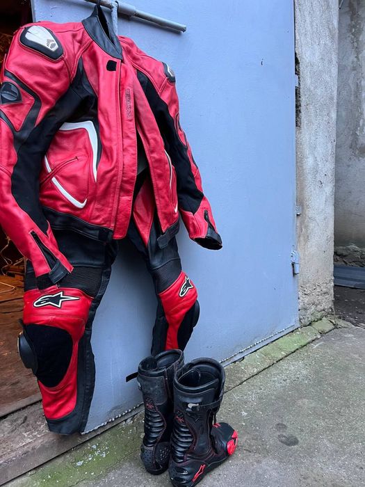 Продам шкіряний мотокостюм, в хорошому стані, із захистом