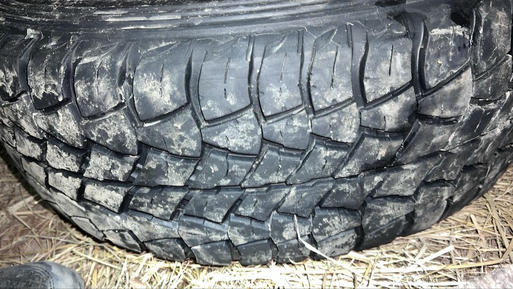 Резина  Matador 235/75 R15