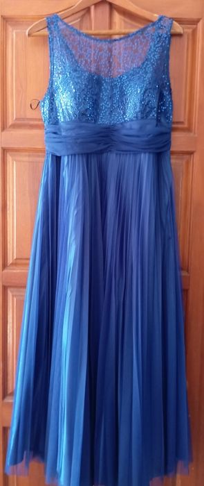 Продам святкове платтє