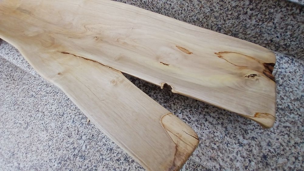 Fruteira,  centro de mesa  esculpida em tronco de laranjeira