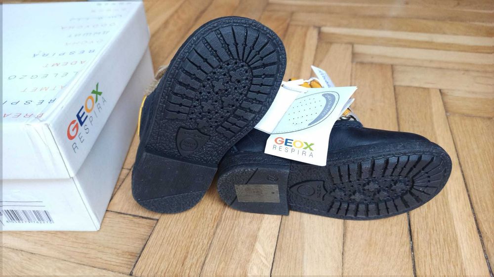 Buty chłopięce jesienne Geox Nowe 22