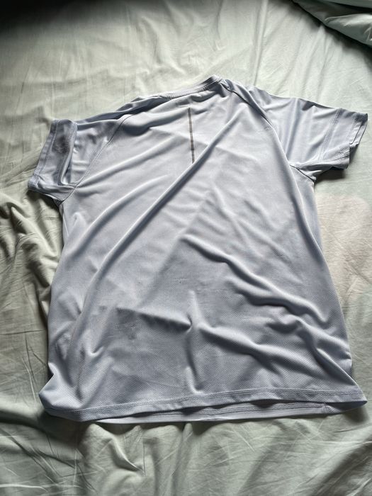 t-shirt desportiva primark