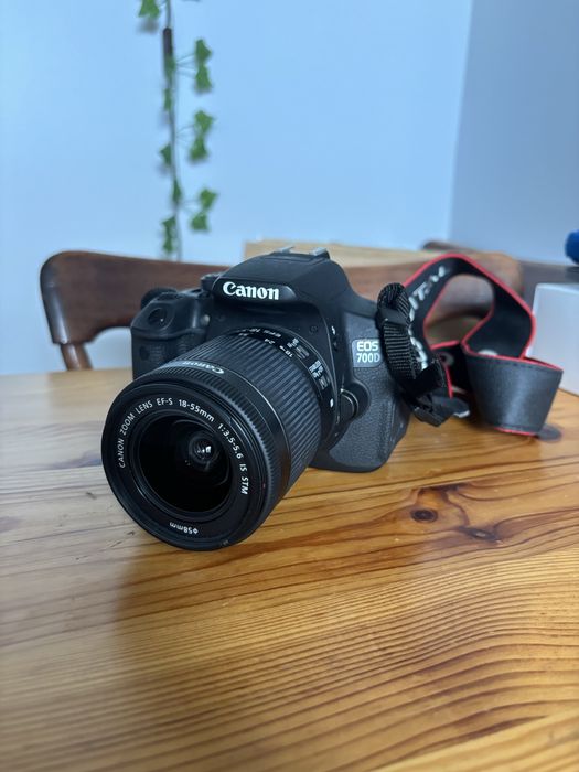 Canon EOS 700D + 18-55 STM | Stan IDEALNY