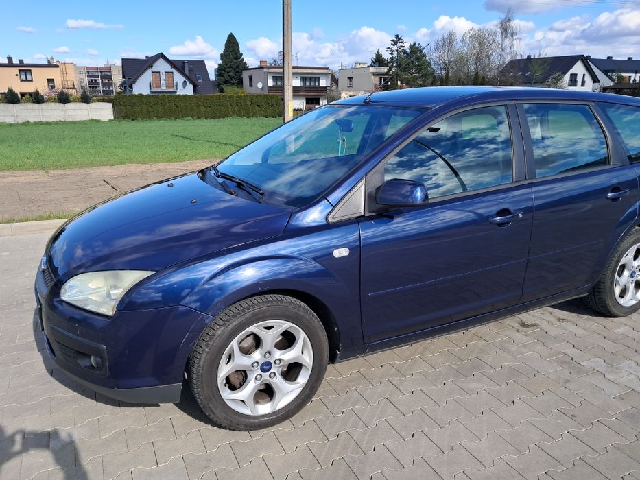Ford focus2  1.6 benzyna