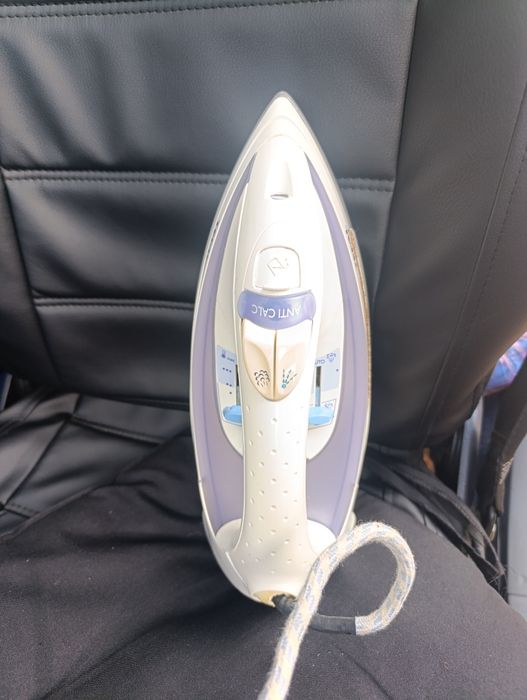 Утюг Тефаль . Недорого