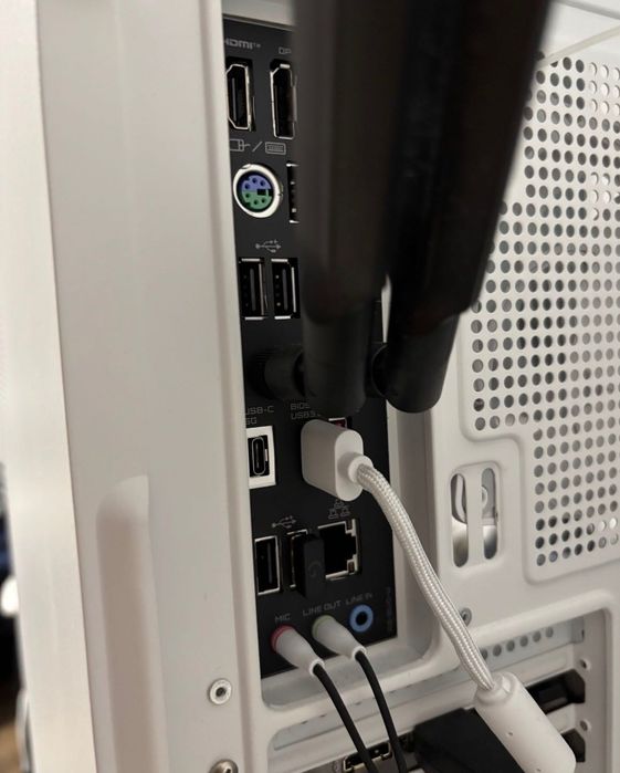 Sprzedaję komputer do gier