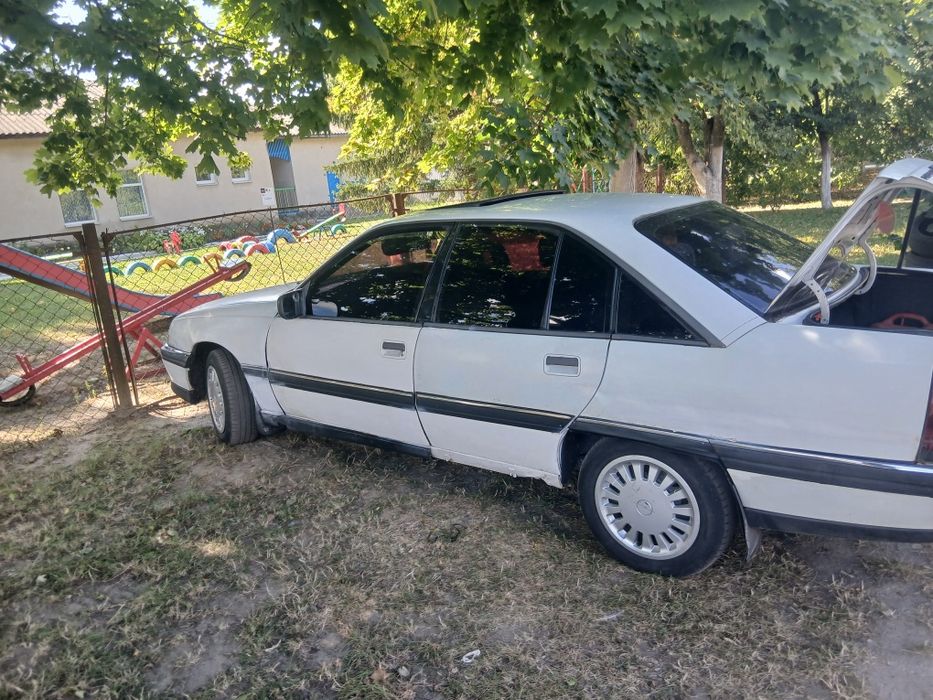 Срочно Продам опель омега а