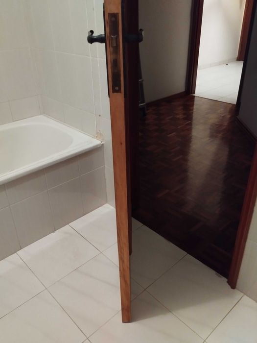 Porta madeira maciça castanho