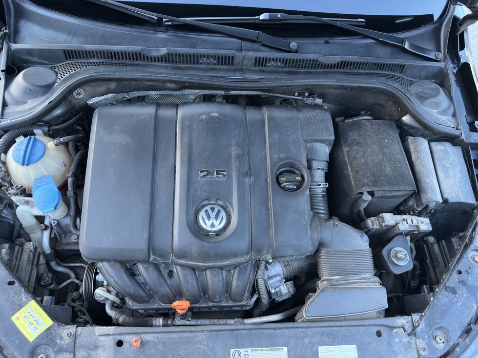 Продам volkswagen jetta 6 2.5 se
