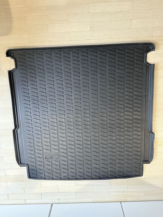 Mata do bagaznika audi q7