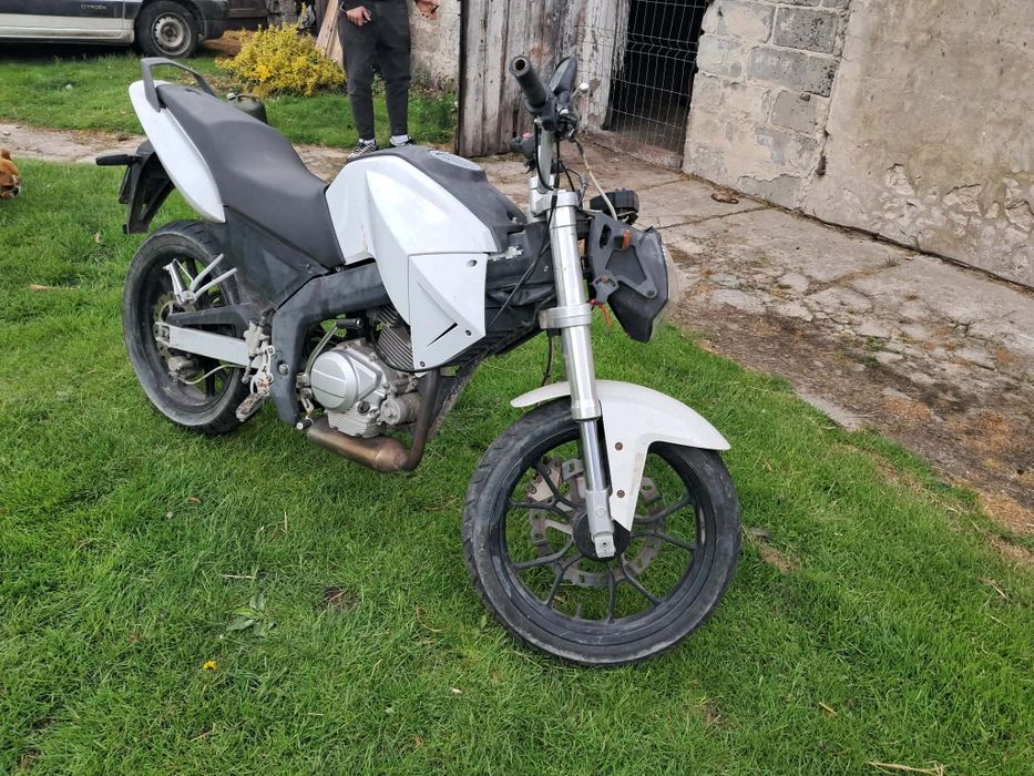 Motor hespana 125