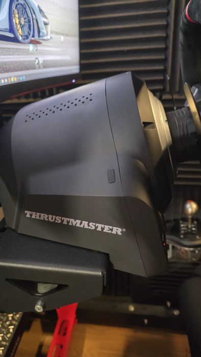 Thrustmaster T-GT II + Volante Ferrari 599xx