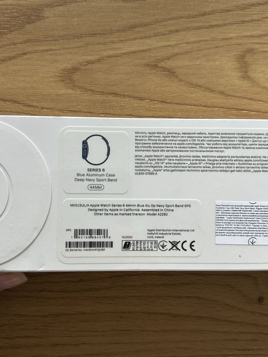 Apple Watch Series 6 GPS 44 mm – Blue Aluminium + Deep Navy Sport Band