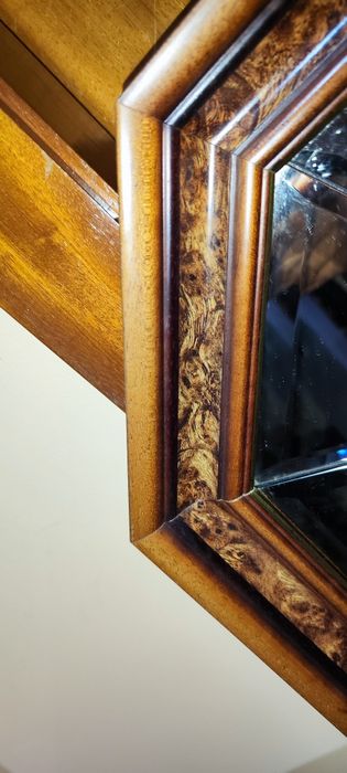 Espelho como novo com caixilho em madeira