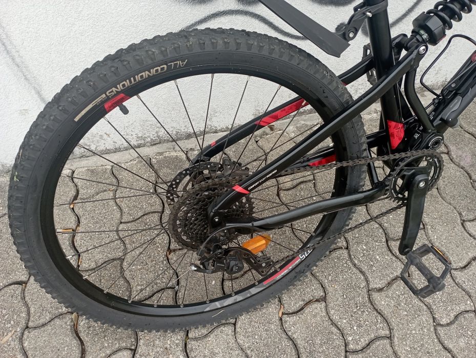 ROCKRIDER BTT ST 530 S 
Bicicleta BTT ST 530 Preto/Vermelho 27,5"