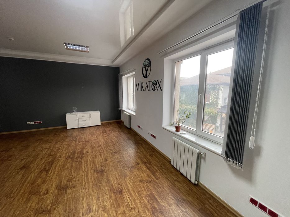 Здається комерційне приміщення на вул. Стрілецька