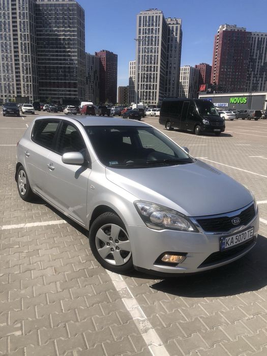 Продам машину Kia Ceed 2009 рік в гарному стані