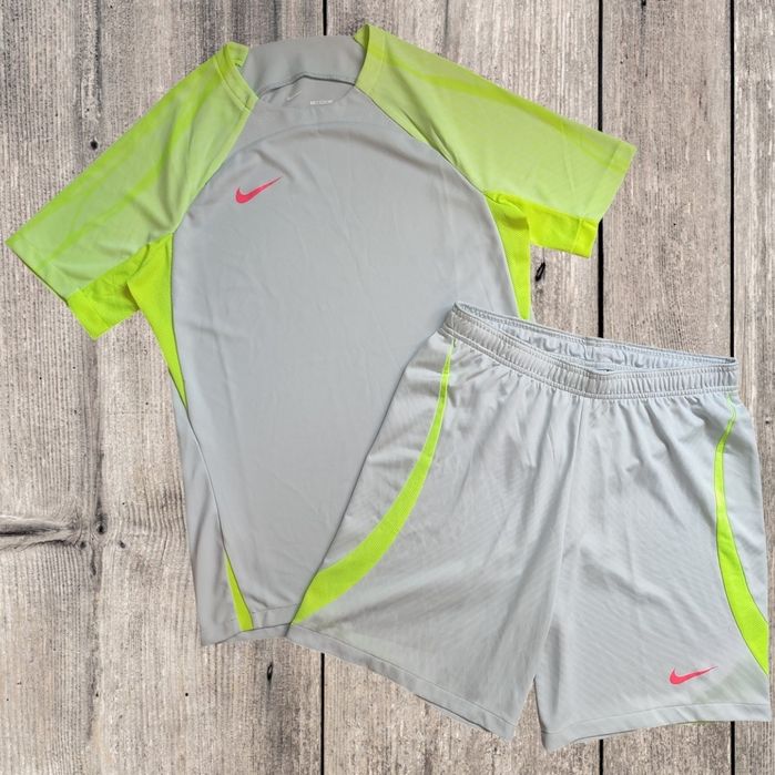 Костюм Nike Swoosh Strike grey and volt (Розмір М)