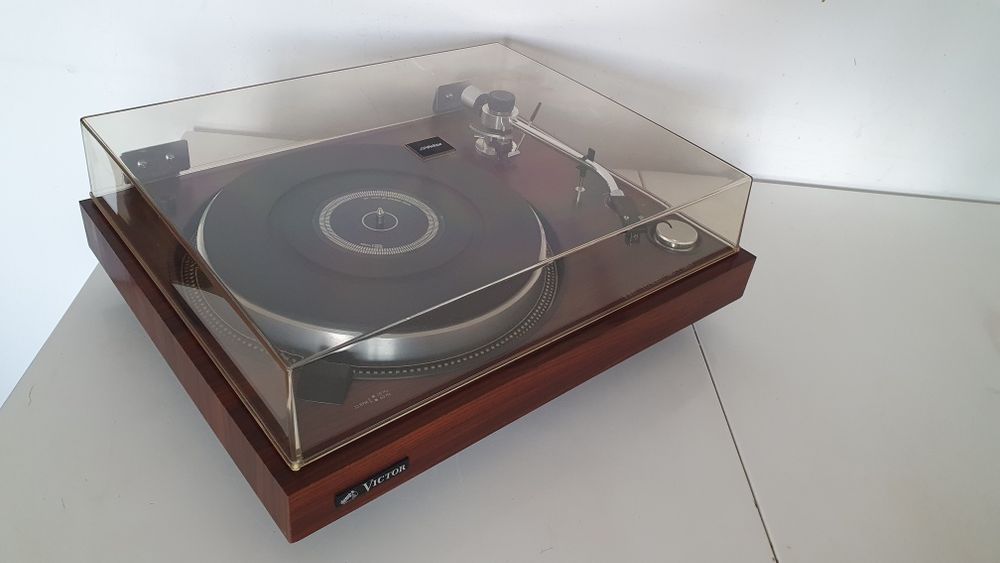 Victor JL-B37 gramofon . Stan kolekcjonerski