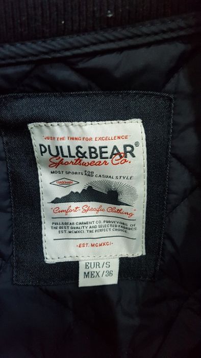 Kurtka firmy pull and bear!