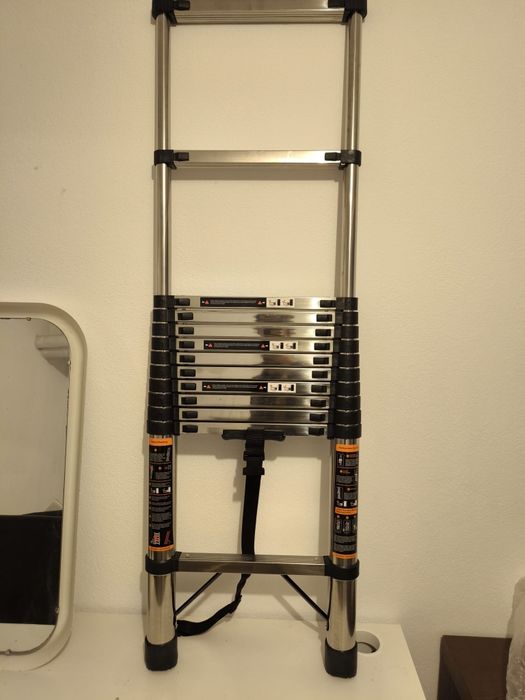Escada telescópica 3.8m e 5.1m NOVA