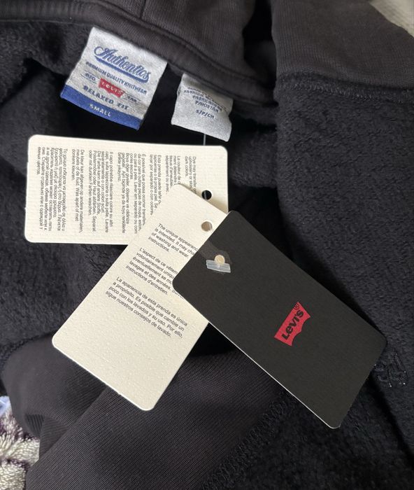 Худі    Levis.  S. М.  Л.    ZIP. Оригінал