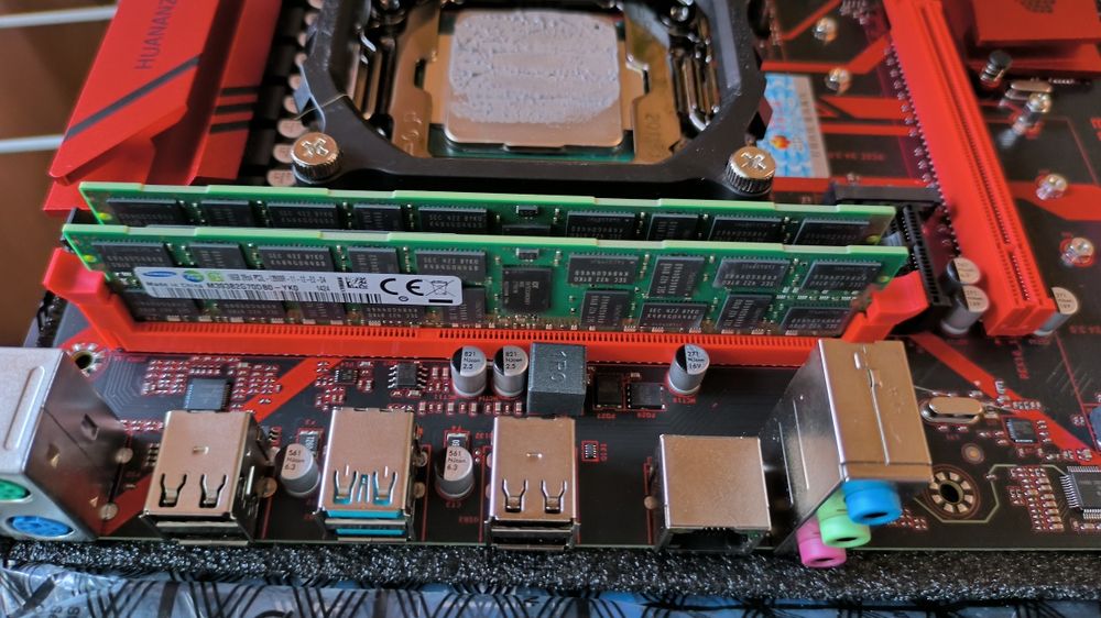 Набір для ПК 2011 3 плата Huananzhi X99 QD3 xeon e5 2666 v3 64GB ПЗУ