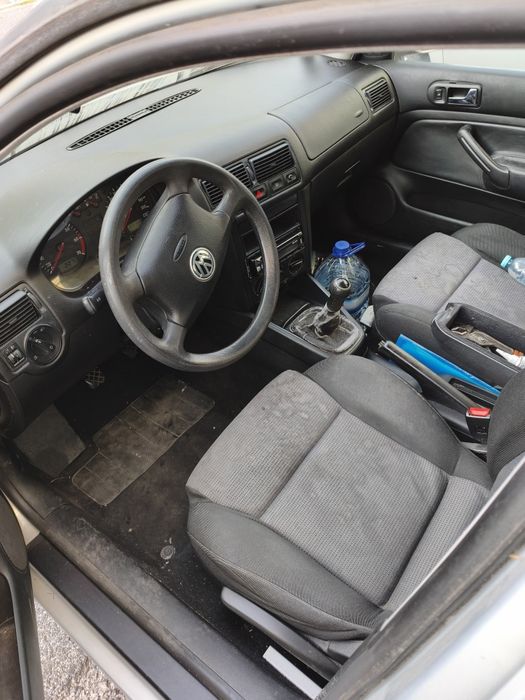 VW Golf 1.4 ano 1999