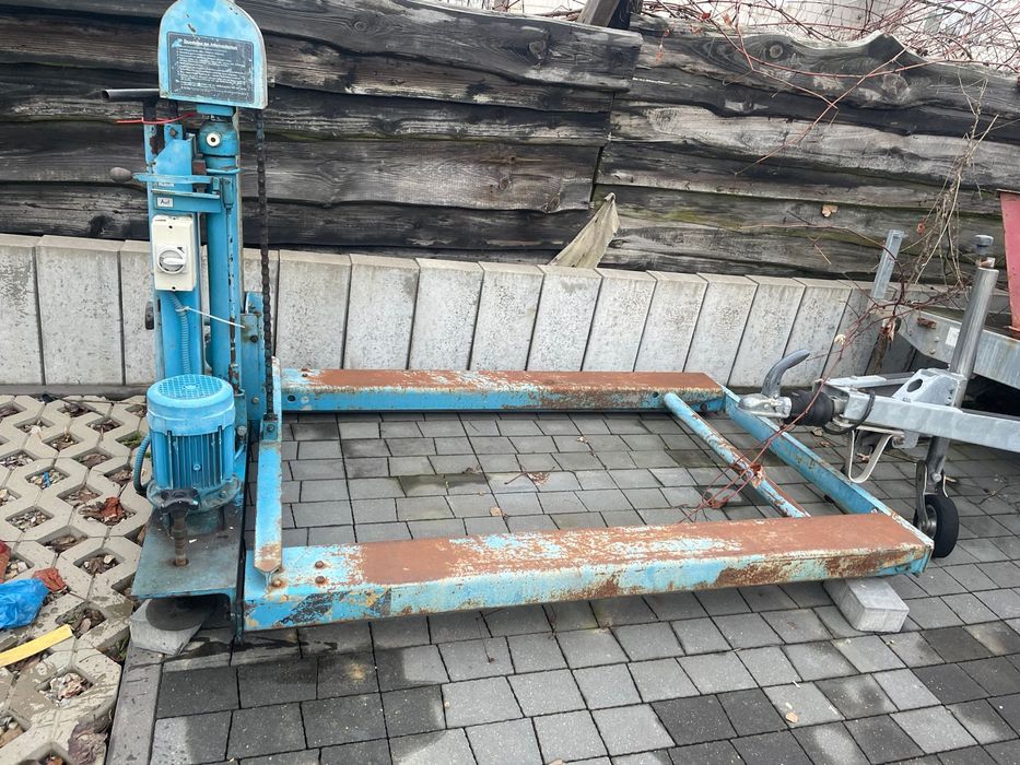 Podnośnik warsztatowy mobilny Takraf ddr z Niemiec