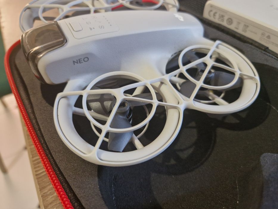 DJI NEO  com DJI CARE