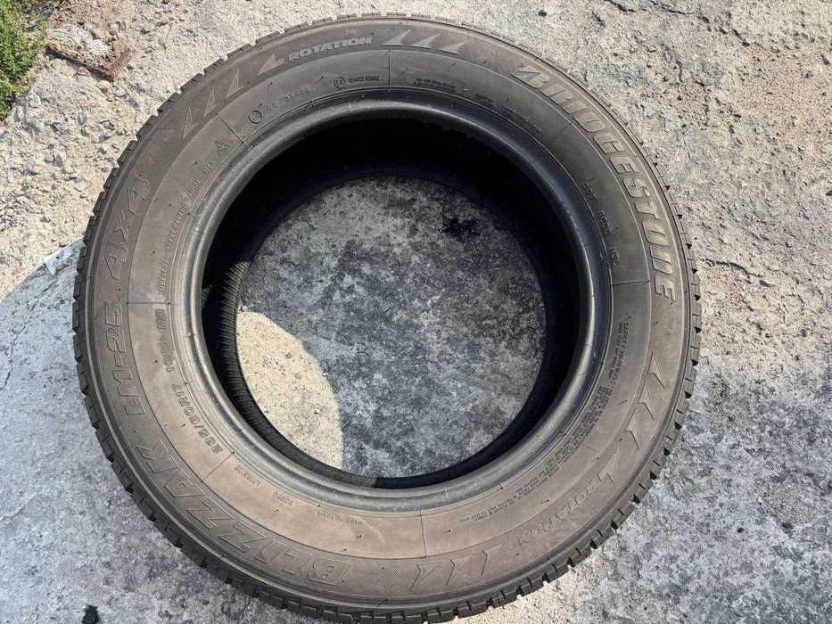 Шини зима 205/60/R16 Bridgestone Blizzak Lm-25