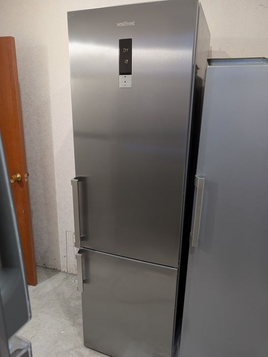 Холодильник vestfrost
