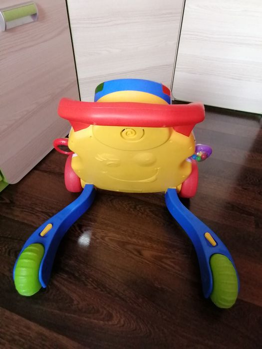 Grający pchacz  Chicco