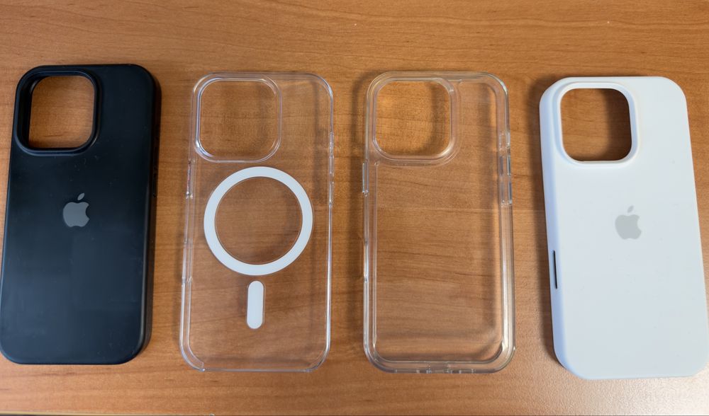 Чохли IPhone 16 Pro