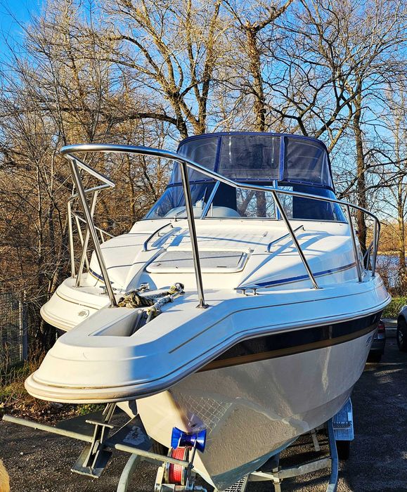 Катер Monterey 276 CR с лафетом в идеальном заводском состоянии