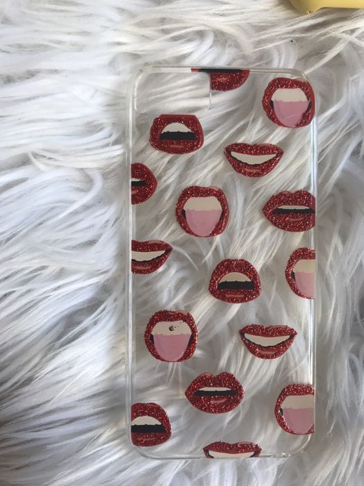 Waterproof and Airtight Mobile Phone Bags + iPhone and Samsung Cases64729932981763124