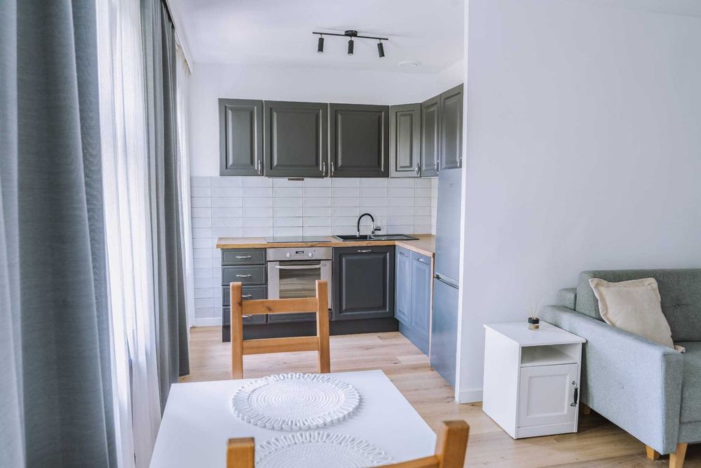 2 pokoje, 45 m², ul. Pereca – 3100 zł z czynszem