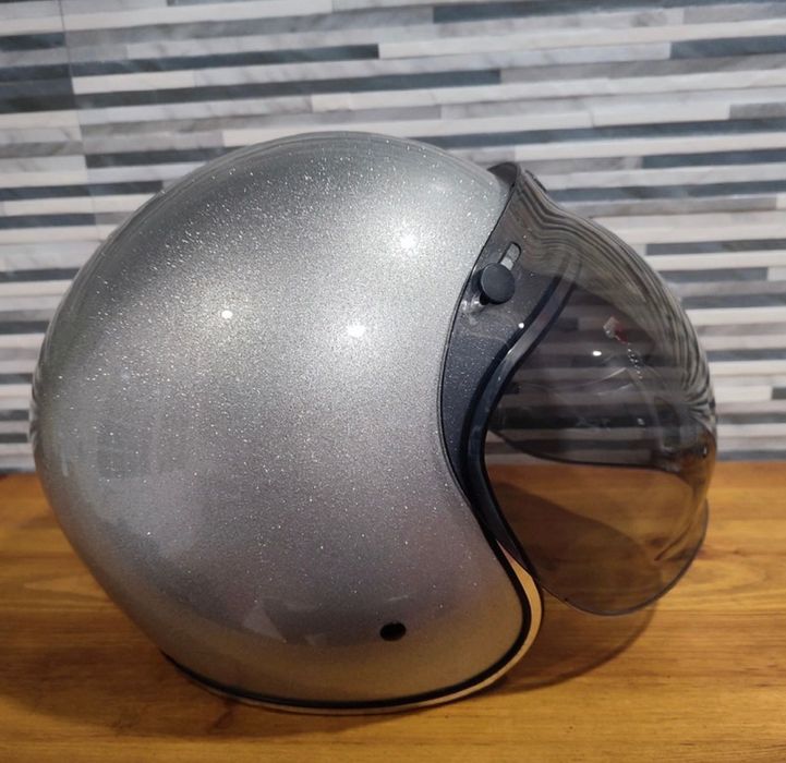 Capacete de moto com viseira feminino
