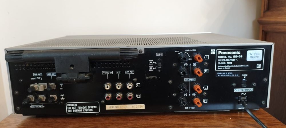 Amplituner z deckiem Panasonic SG -65