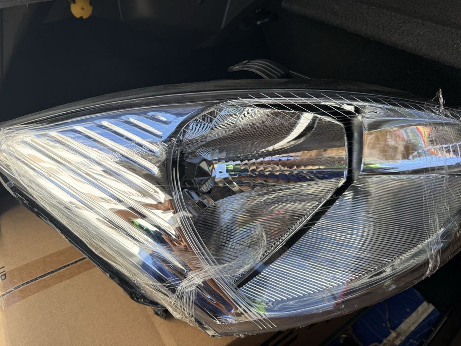 Farois/opticas  Ford Focus