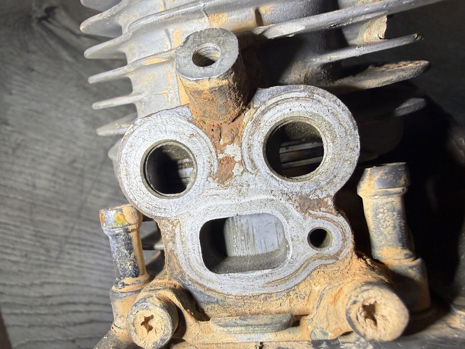 Piła Husqvarna K750 Silnik Cylinder Tłok Wał