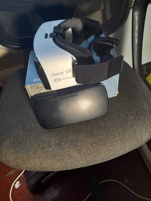 Очки виртуальной реальности Samsung Gear VR (SM-R322NZWASEK)
