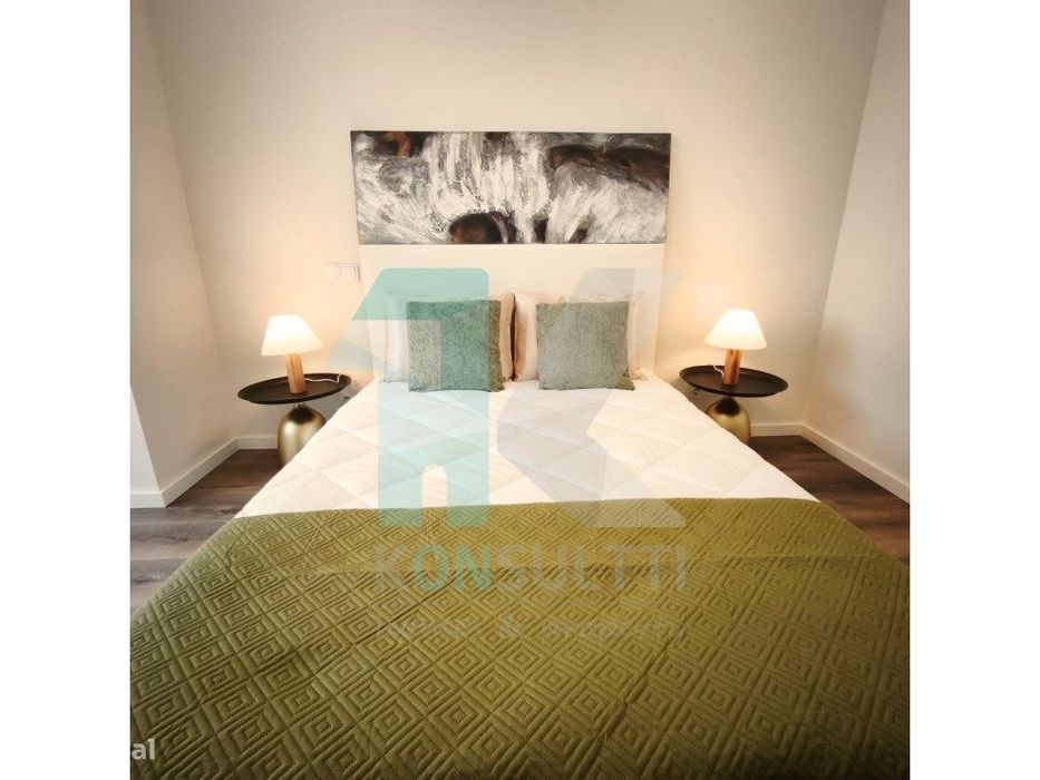 Apartamento T3 com varanda totalmente renovado e vista para o Monsa...