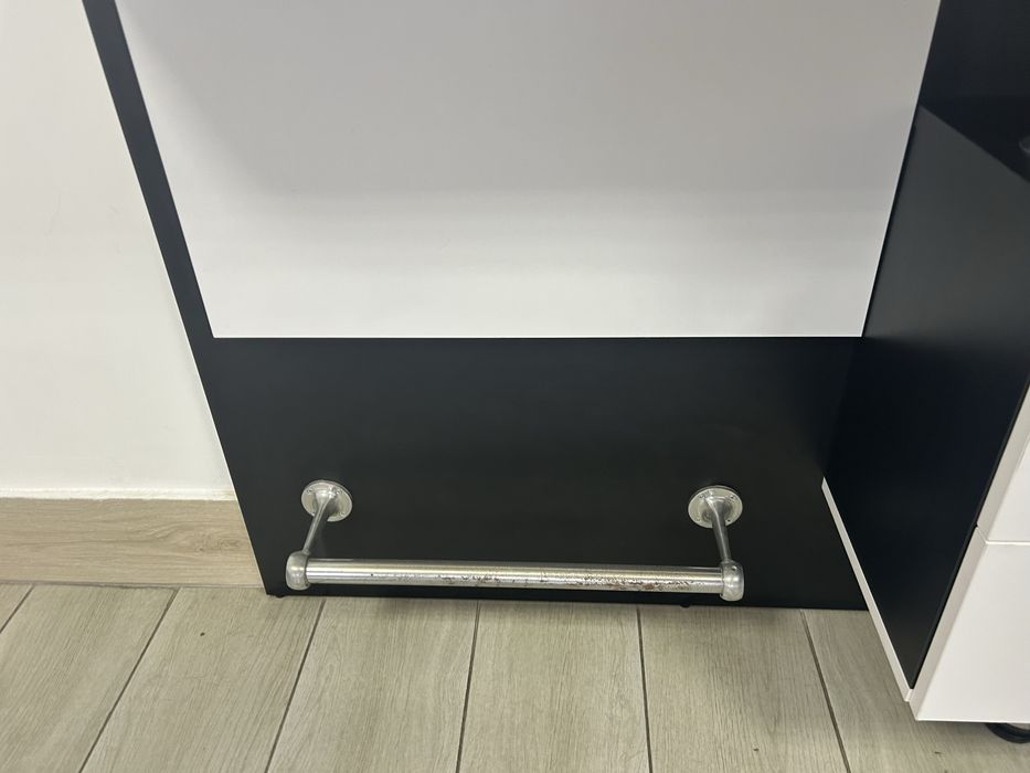 Продам робоче місце перукаря